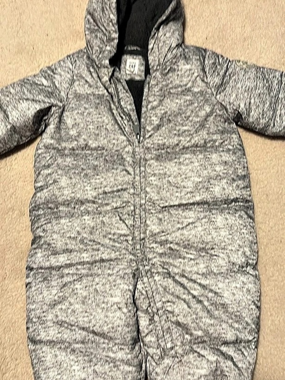 baby GAP Heather Gray Hooded Puffer Bunting Suit Baby 6-12M